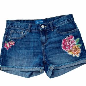 OLD NAVY Floral embroidered Jean shorts Size 14